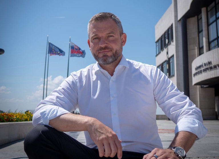 Nadácia Zastavme korupciu našla niekoľko nezrovnalostí v Pellegriniho majetkovom priznaní