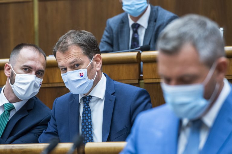 Matovič zostáva ministrom financií. SaS sa zdržala