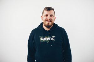 Julo Slovák z Godzone: Moja identita nie je to, čo hovoria ostatní