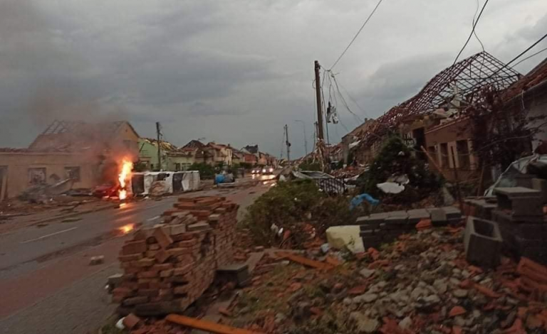 Moravská Nová Ves po tornáde. Foto: Facebook