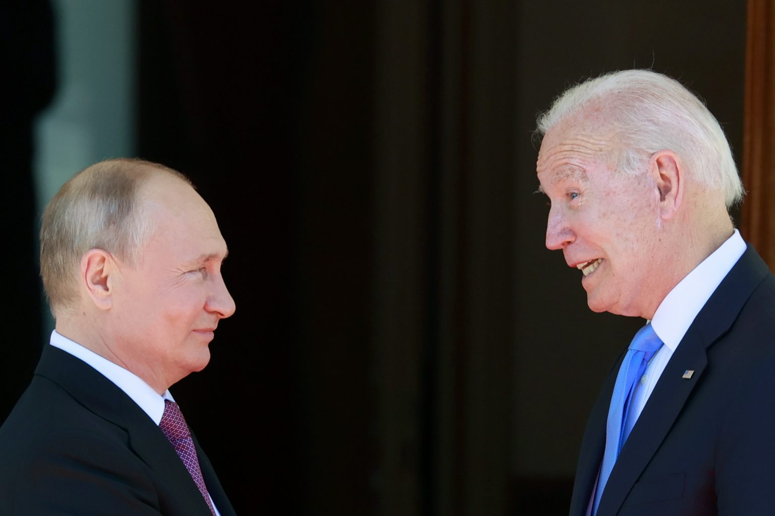 Vladimir Putin a Joe Biden Ilustračné foto: TASR/AP