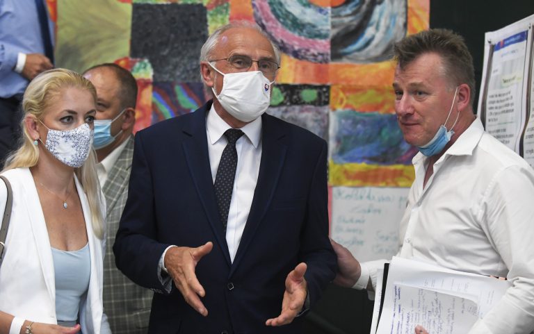 Ján Mičovský a vpravo František Oravec. Foto: František Iván/TASR