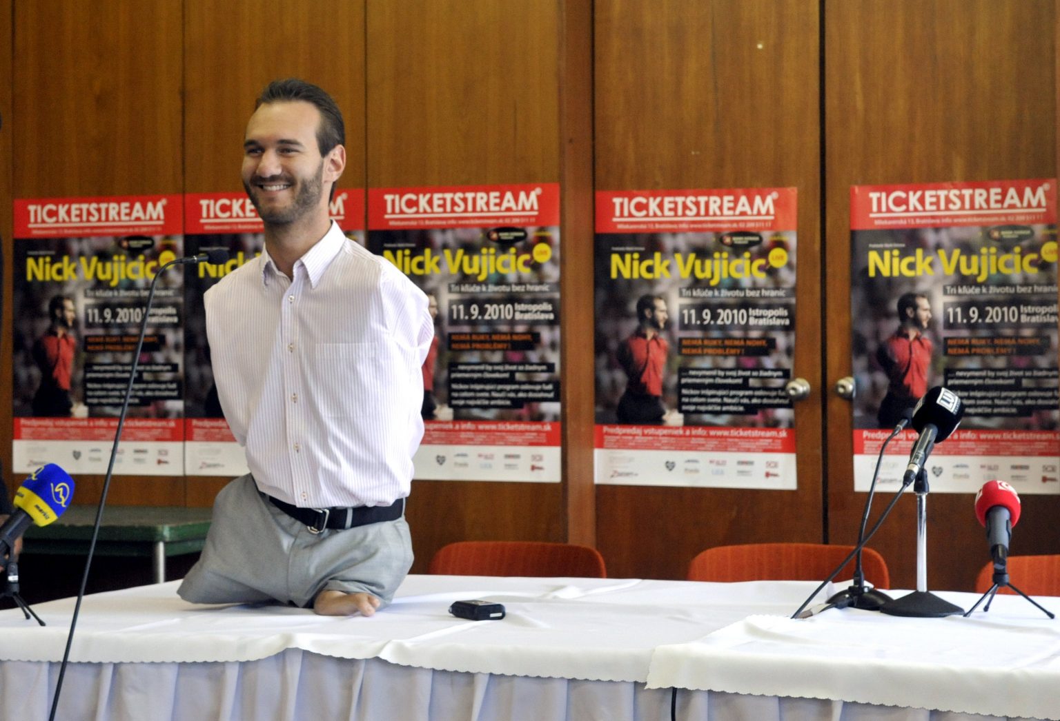 Nick Vujicic počas prednášky v septembri 2010 v bratislavskom Istropolise. Foto: Štefan Puškáš/TASR