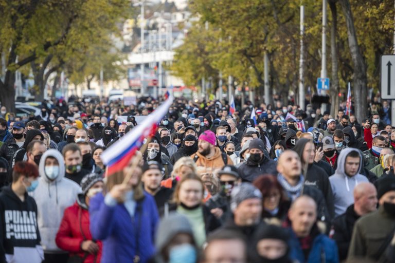 Demos moc dáva, demos moc berie. Rozhodnutie Ústavného súdu je ťažký omyl