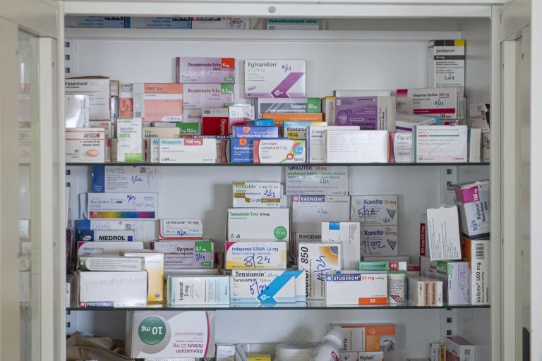 Znečisťovanie vody či deformácia a hynutie zvierat. Farmaceuti vysvetľujú, prečo vracať nepoužité lieky do lekárne