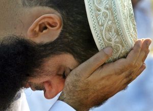 Arabi strácajú Alaha, Alah Arabov. Na Blízkom východe pribúda neveriacich