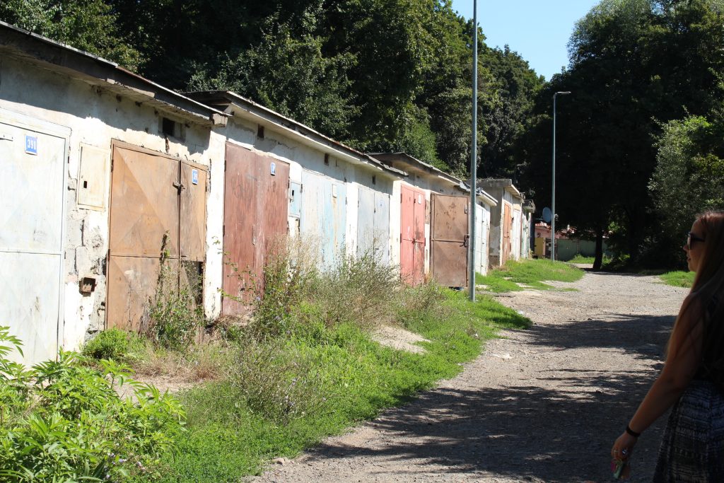 kortína rómovia osada