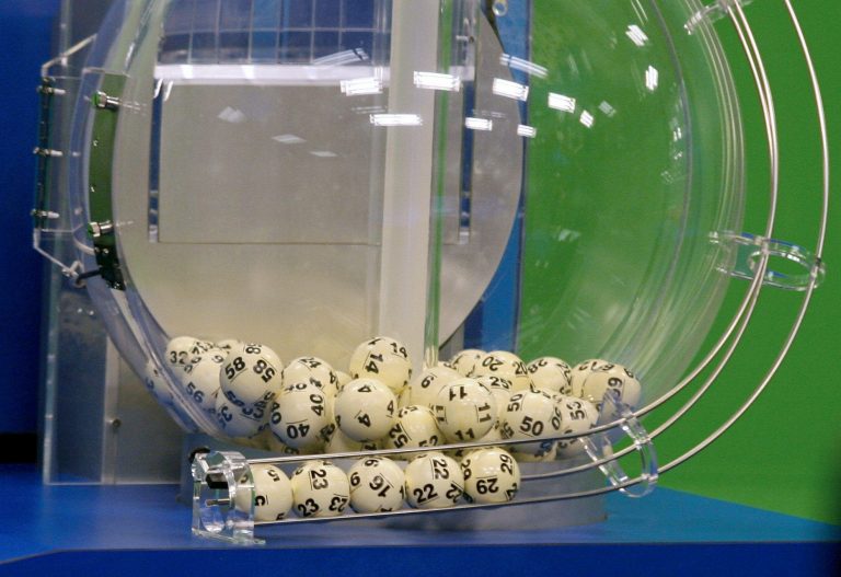 V americkej lotérii Powerball padol rekordný jackpot 2,04 miliardy dolárov