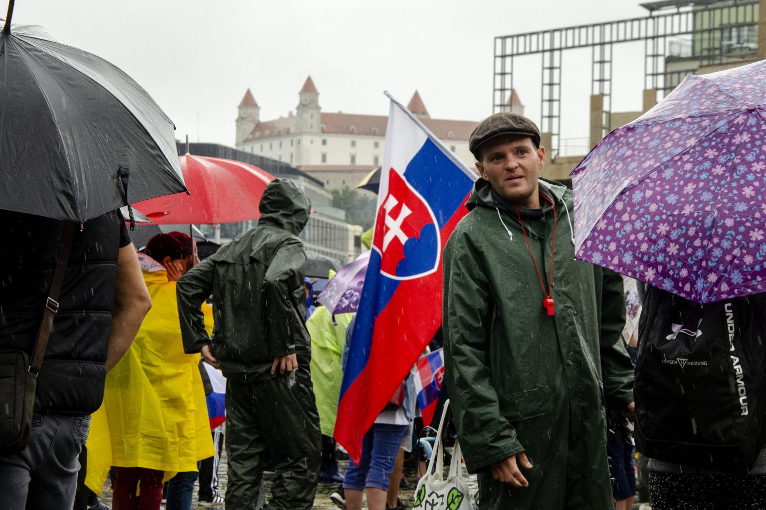 Protest proti očkovaniu a protipandemickým opatreniam v Bratislave. Foto: Patrícia Falbová