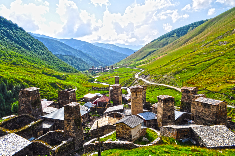 Svaneti, obranné veže. Foto: Dito1993/wikimedia