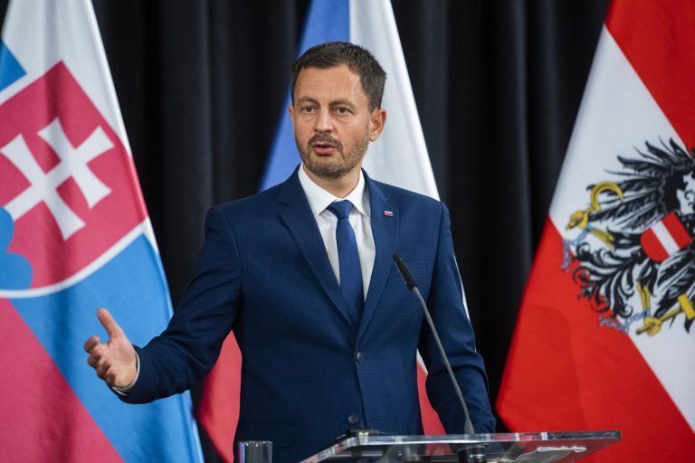 Heger: Tretia očkovacia dávka bude aj na Slovensku