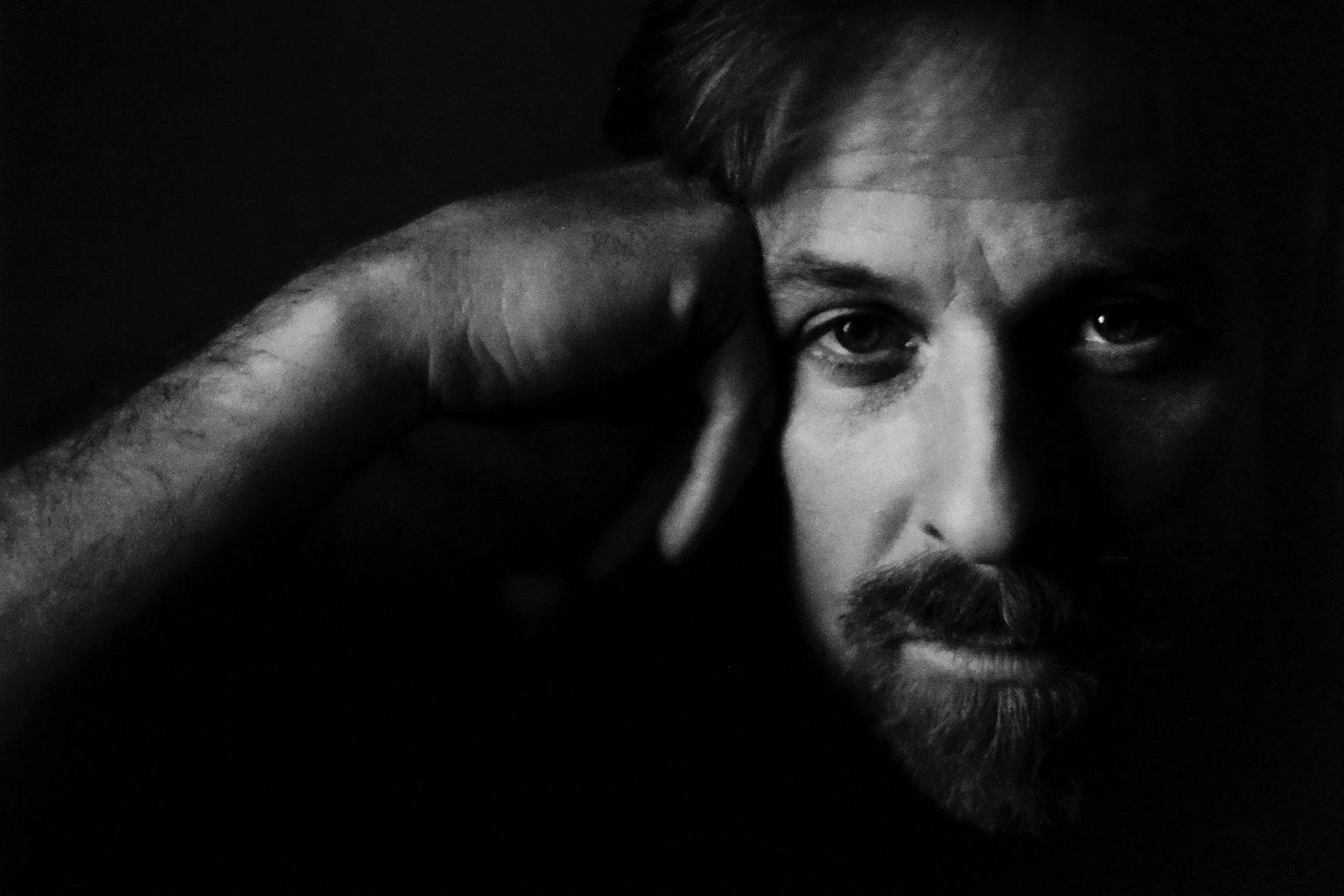 Portrét Axela Webba z knihy Karibik. Foto: Rebecca Norris Webb, reprofoto: Matúš Zajac