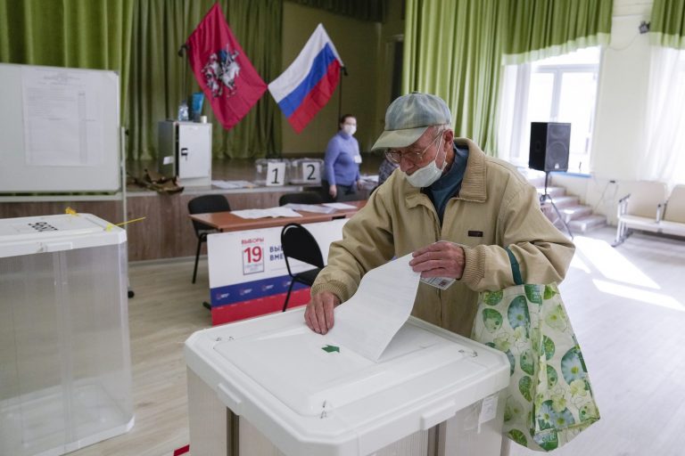 Experti: Voľby do ruskej dumy Kremeľ neohrozia, no nie sú zbytočné