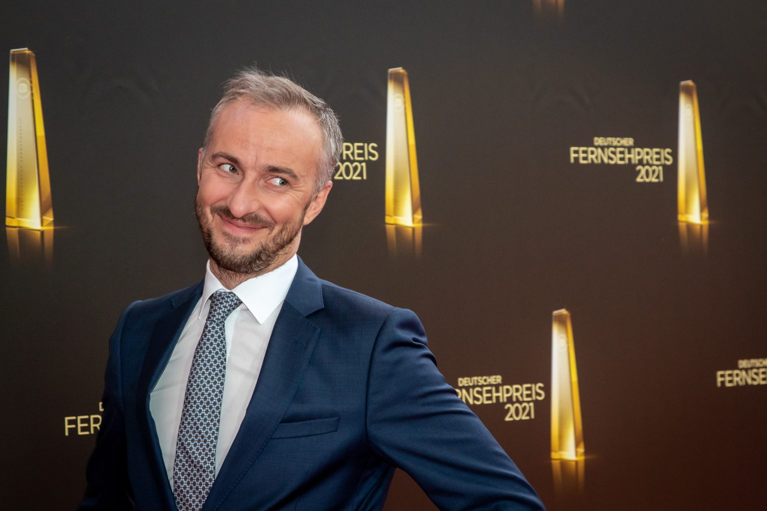 Jan Böhmermann na Deutschen Fernsehpreis 2021. Foto: Superbass/wikipedia