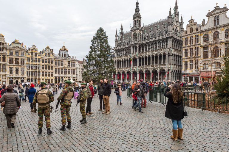 Autokraciu podporuje takmer dvojnásobne viac Belgičanov ako Slovákov. Pri kritike demokracie sa však zhodnú