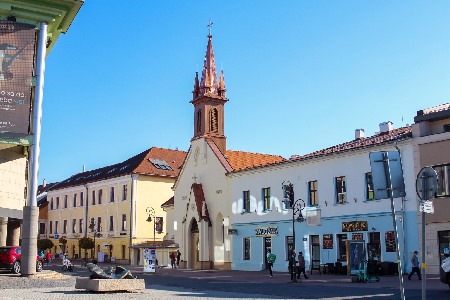 Kostol sv. Alžbety na Dolnej ulici v Banskej Bystrici. Foto: Martin Minka