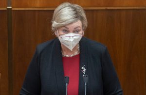 Záborská: Všetka tá špina a urážky voči mne stoja za to, ak ten zákon prejde