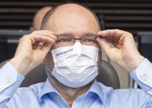 Sulík si nenavyberá, buď stratí tvár reformátora, alebo ešte viac otvorí energetiku nemeckému vplyvu