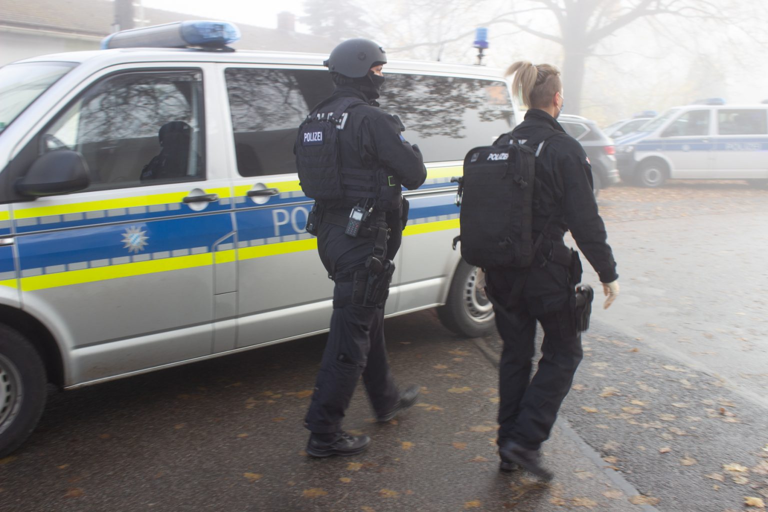 Nemeckí policajti po útoku vo vlaku. Foto: TASR/DPA