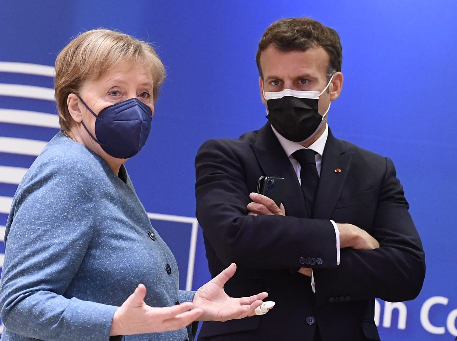 Nemecká kancelárka Angela Merkelová a francúzsky prezident Emmanuel Macron. Foto: TASR/AP