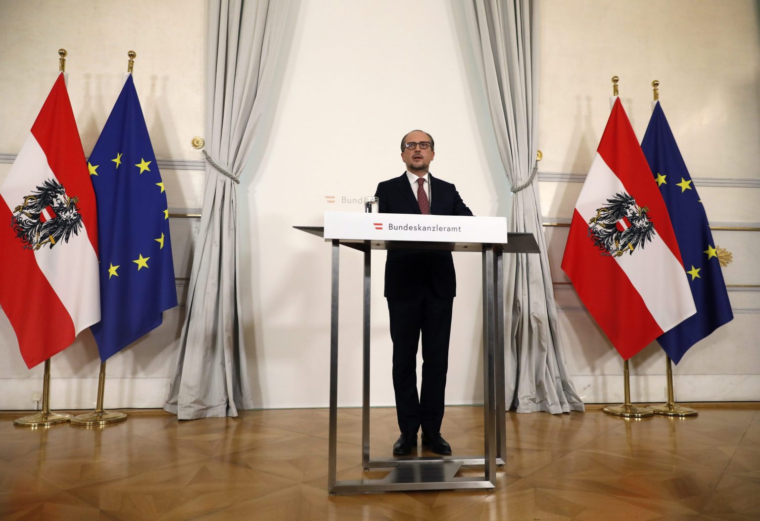 Rakúsky spolkový kancelár Alexander Schallenberg. Foto: TASR/AP