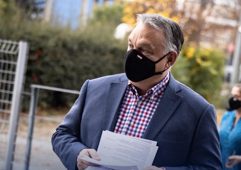 Orbán v reakcii na kritiku eurokomisárky: Chceme len chrániť naše deti