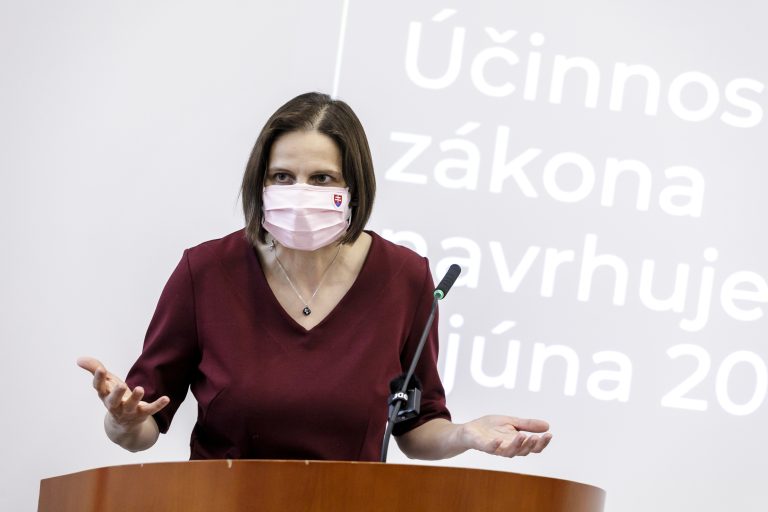 Za znásilnenie by sa mohol považovať aj sexuálny styk bez súhlasu, navrhuje rezort Kolíkovej