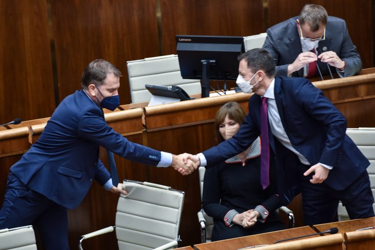 Poslanci schválili štátny rozpočet aj refromu nemocníc. Odmietli zrušenie paragrafu 363