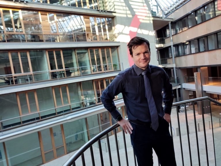 Ján Žilinský na svojom pracovisku na Technickej univerzite v Mníchove. Foto - archív Jána Žilinského