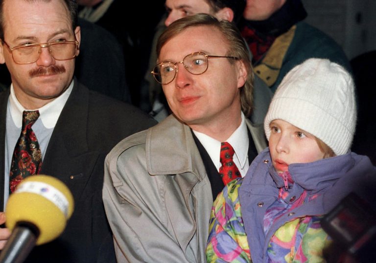 Kauza únosu Kováča mladšieho opäť živá. Európsky súd umožnil vydanie zatykača