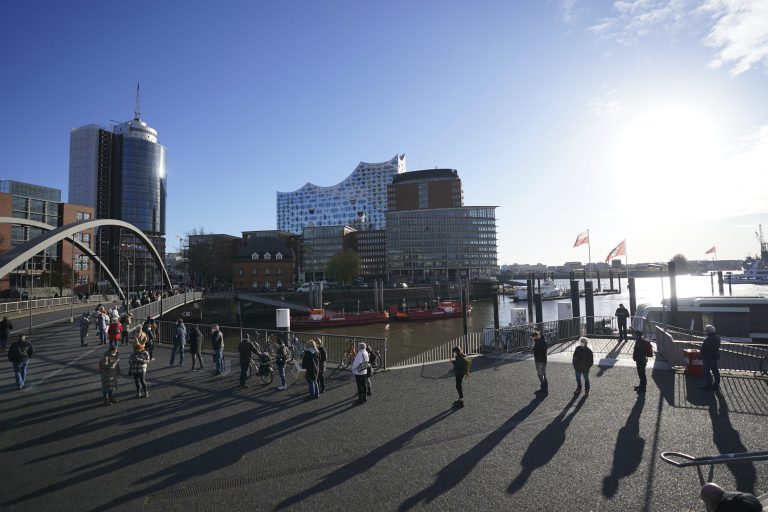 Neočkovaní v Nemecku dostali stopku. Do kina a väčšiny obchodov sa nedostanú