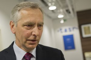 Dokážeme si odoprieť politiku aspoň v nedeľu? Figeľ sa obáva, že nás zastaví až ďalší atentát