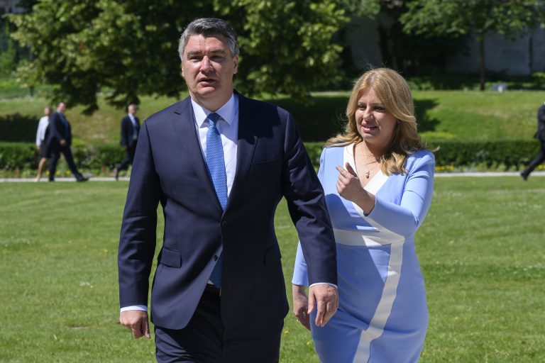 Chorvátsky prezident: S Ruskom bojovať nebudeme. V prípade vojny stiahneme našich vojakov