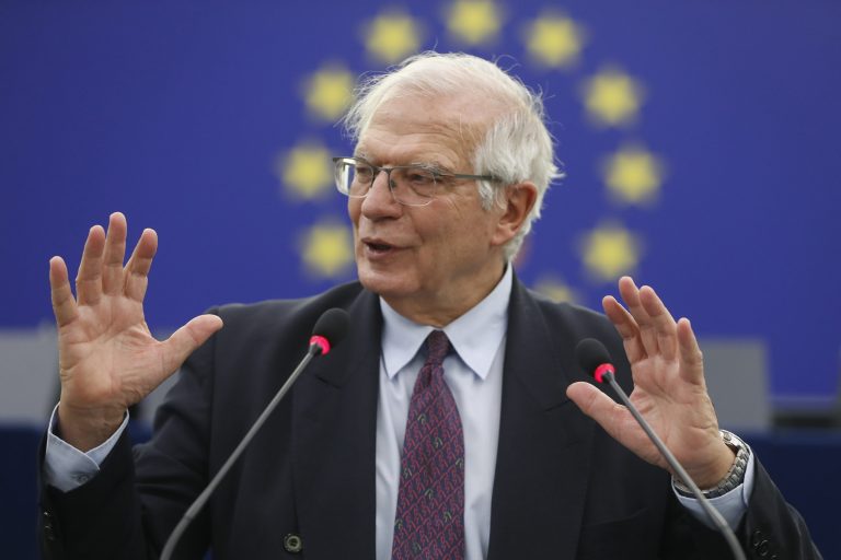 Borrell odsúdil dohodu na umiestnenie ruských jadrových zbraní v Bielorusku