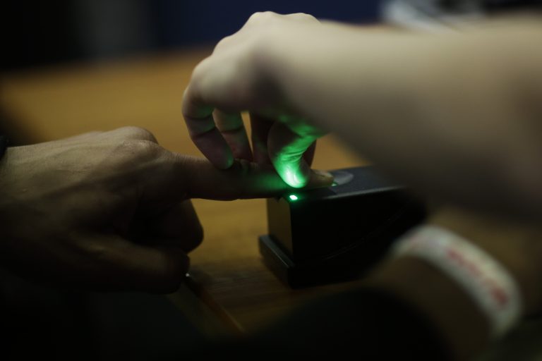 Občianske preukazy by mohli obsahovať odtlačky prstov a biometrickú podobu tváre