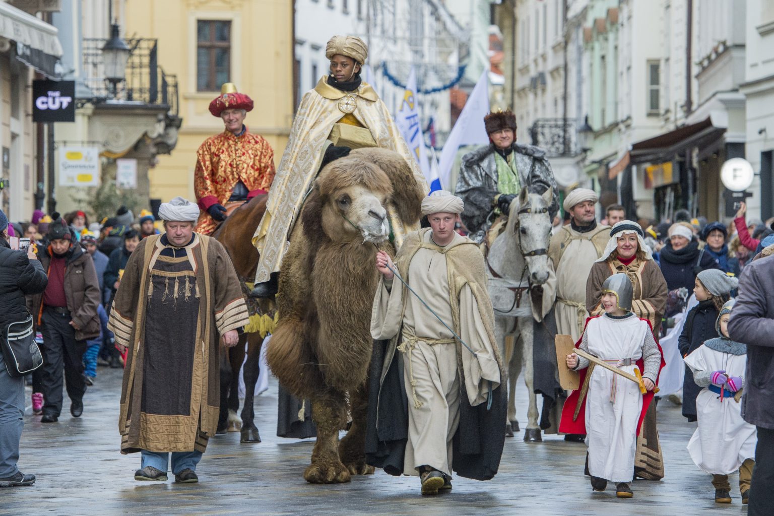 Trojkráľový sprievod v historickom centre mesta Bratislavy, 2019. 
Foto: TASR / Michal Svítok