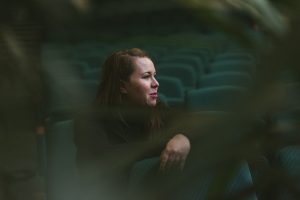 Na ženy sa dnes kladú šialené nároky. To jedna ľudská bytosť nemôže uniesť, ak má byť šťastná a vyrovnaná