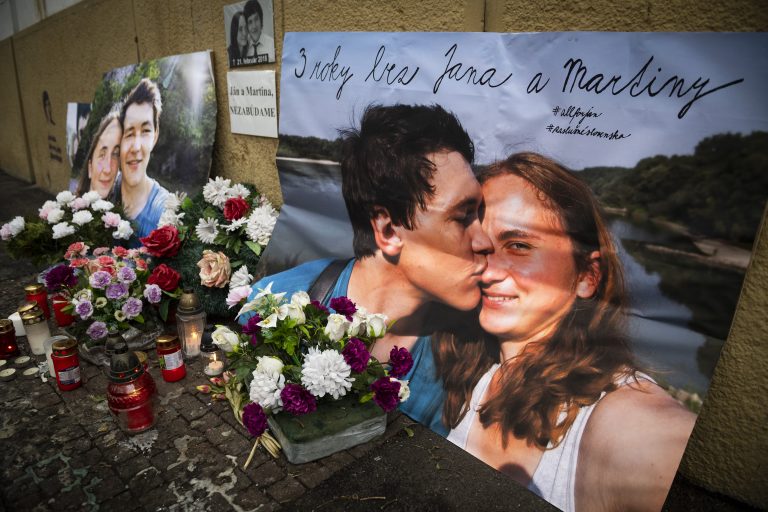 Politici spomínajú na vraždu novinára Kuciaka a jeho snúbenice