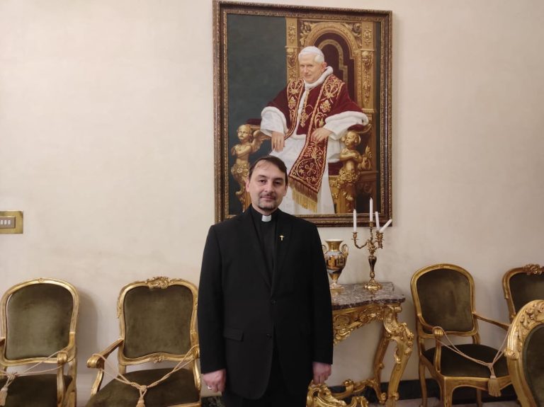Kňaz Marek Durlák, hlavný ceremoniár pápežovej liturgie byzantského obradu v Prešove. Foto: Bohumil Petrík