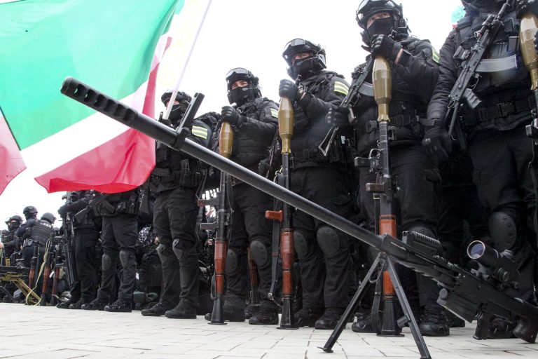 Ukrajinský odpor Rusov stále prekvapuje, tvrdia britskí spravodajcovia. Núti ich meniť taktiku