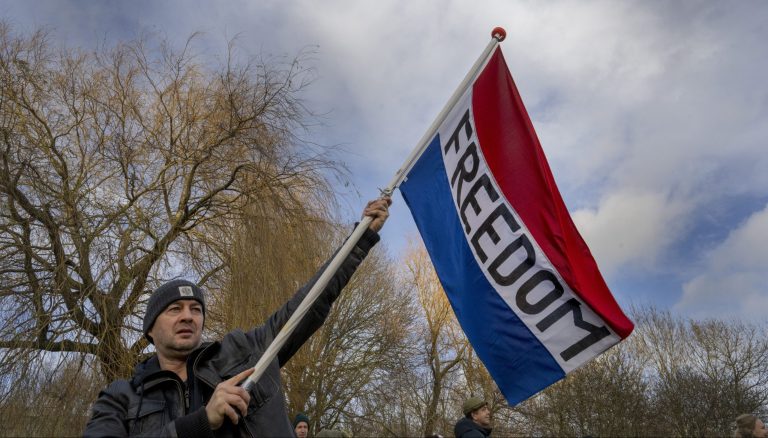 Holandskí občania si zaviedli vlastné hraničné kontroly pre migrantov