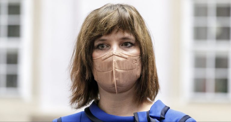 Remišová: Sociálne siete treba viac kontrolovať. Facebook na to má len jedného človeka, aj ten sedí v Prahe