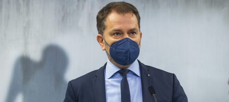 Matovič chce vyplatiť 13. dôchodky možno už v máji. Hlas vidí riešenie v mimoriadnej valorizácii penzií