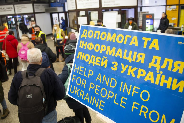 SAV: Podpora prijatia odídencov z Ukrajiny na Slovensku postupne klesá