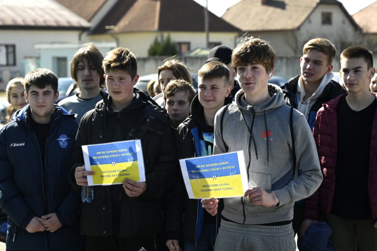 Nútená evakuácia v Doneckej oblasti, v ohrození je takmer 900 detí