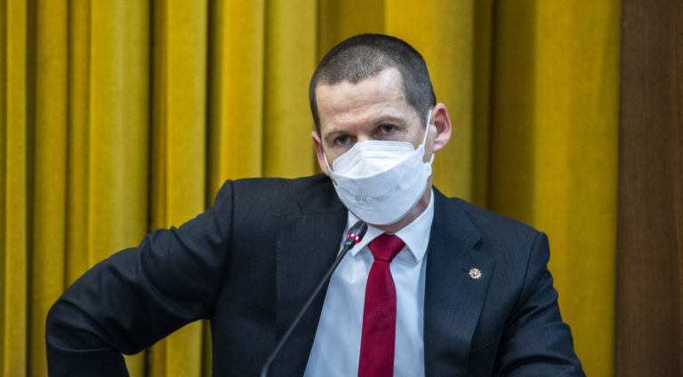 Hamran: Polícia vznesie obvinenie voči osobe z koalície. Mohlo by ísť o poslanca Martina Borguľu zo Sme rodina