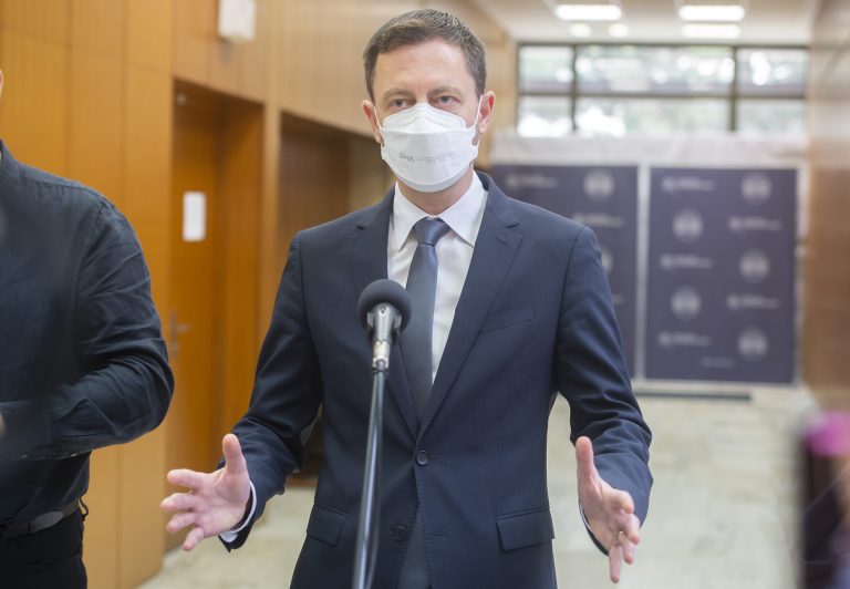 Musíme byť pripravení aj na náhle odstavenie plynu, povedal Heger po rokovaní Bezpečnostnej rady