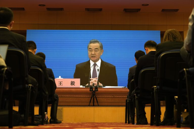 Čínsky minister zahranièných vecí Wang I. Foto: TASR/AP