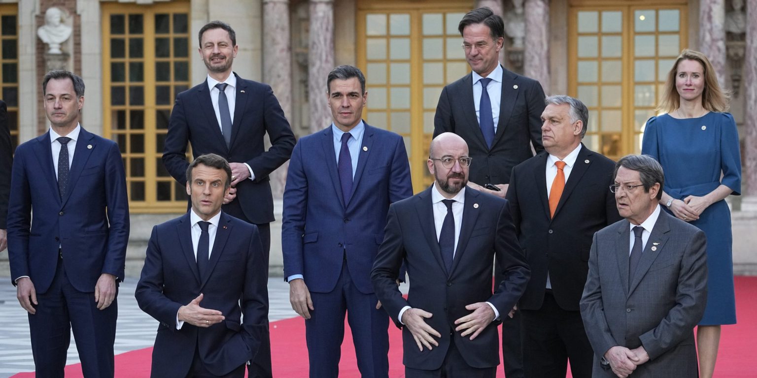 Neformálny samit lídrov krajín EÚ vo Versailles. Foto: TASR/AP
