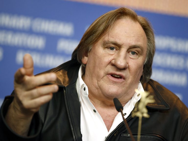 Francúzsky herec Gérard Depardieu čelí ďalšej žalobe za sexuálne napadnutie